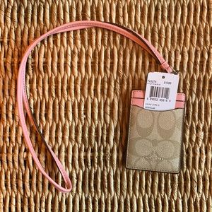 Coach ID Lanyard Light Khaki/Blush Pink Wallet